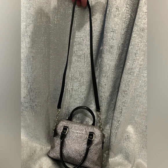 Liz Claiborne Silver and Black Women's Handbag - Picture 3 of 4